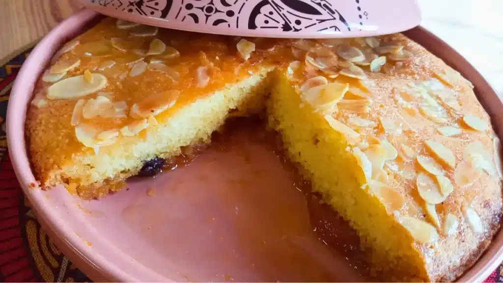 Authentic Algerian Khbizat El Louz Recipe in 5 Steps